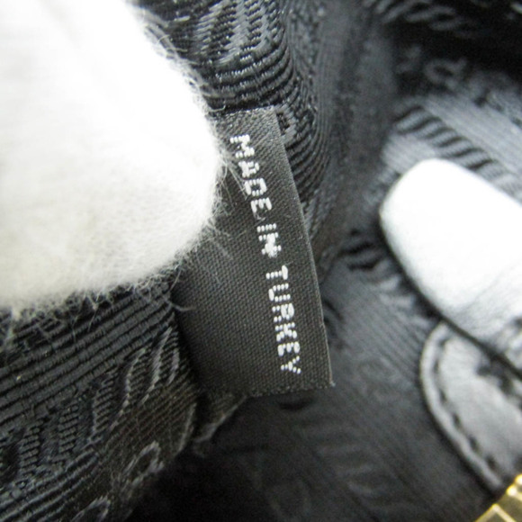 PRADA Black Leather Shoulder Bag - Picture 14 of 15